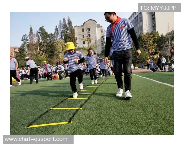 老头打篮球的精彩瞬间与青春回忆交织的动人故事